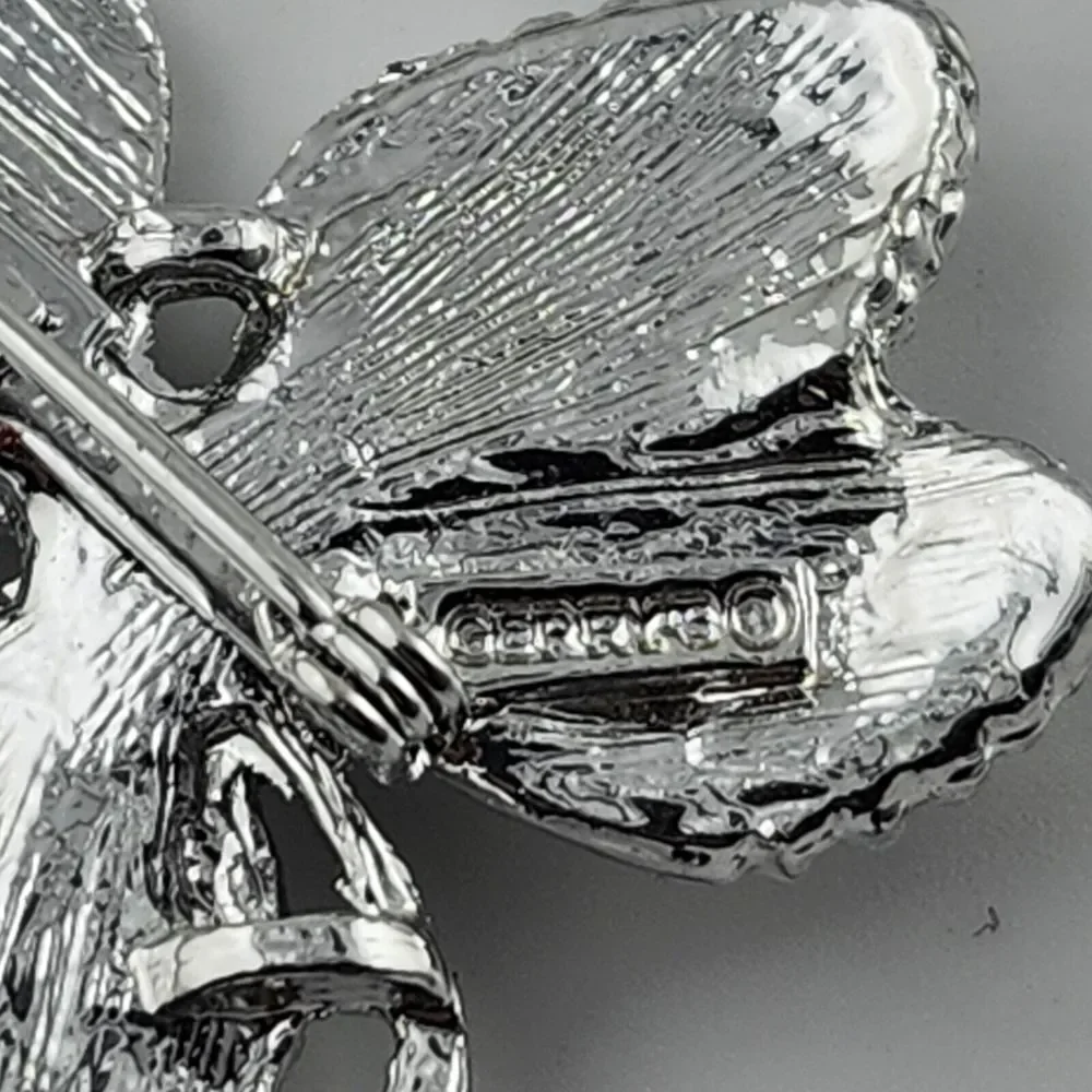 Vintage Gerry's Silver Tone Leaf Brooch‎